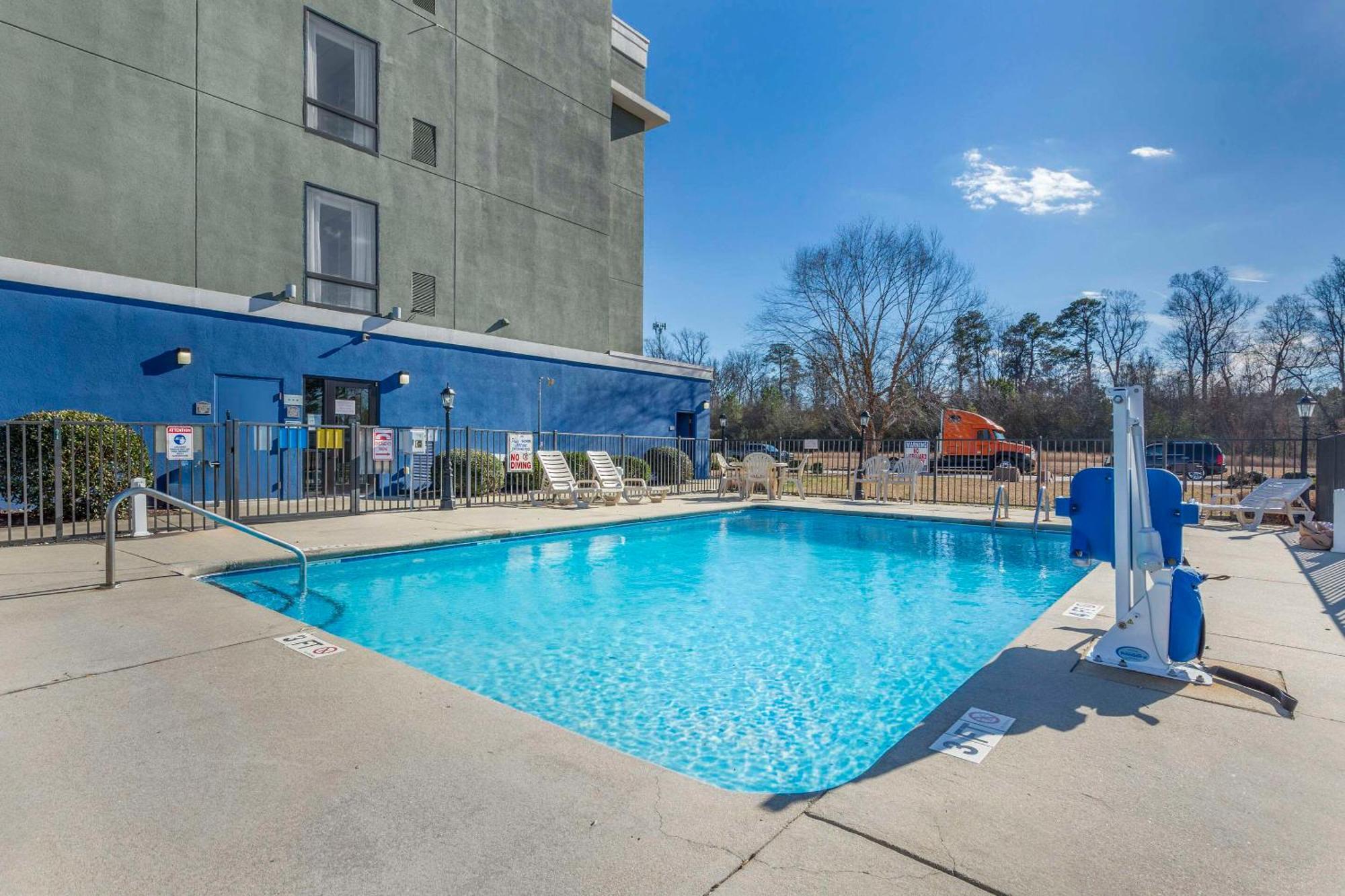 Comfort Suites Wilson - I - 95 Luaran gambar